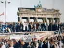 Thefalloftheberlinwall1989.webp